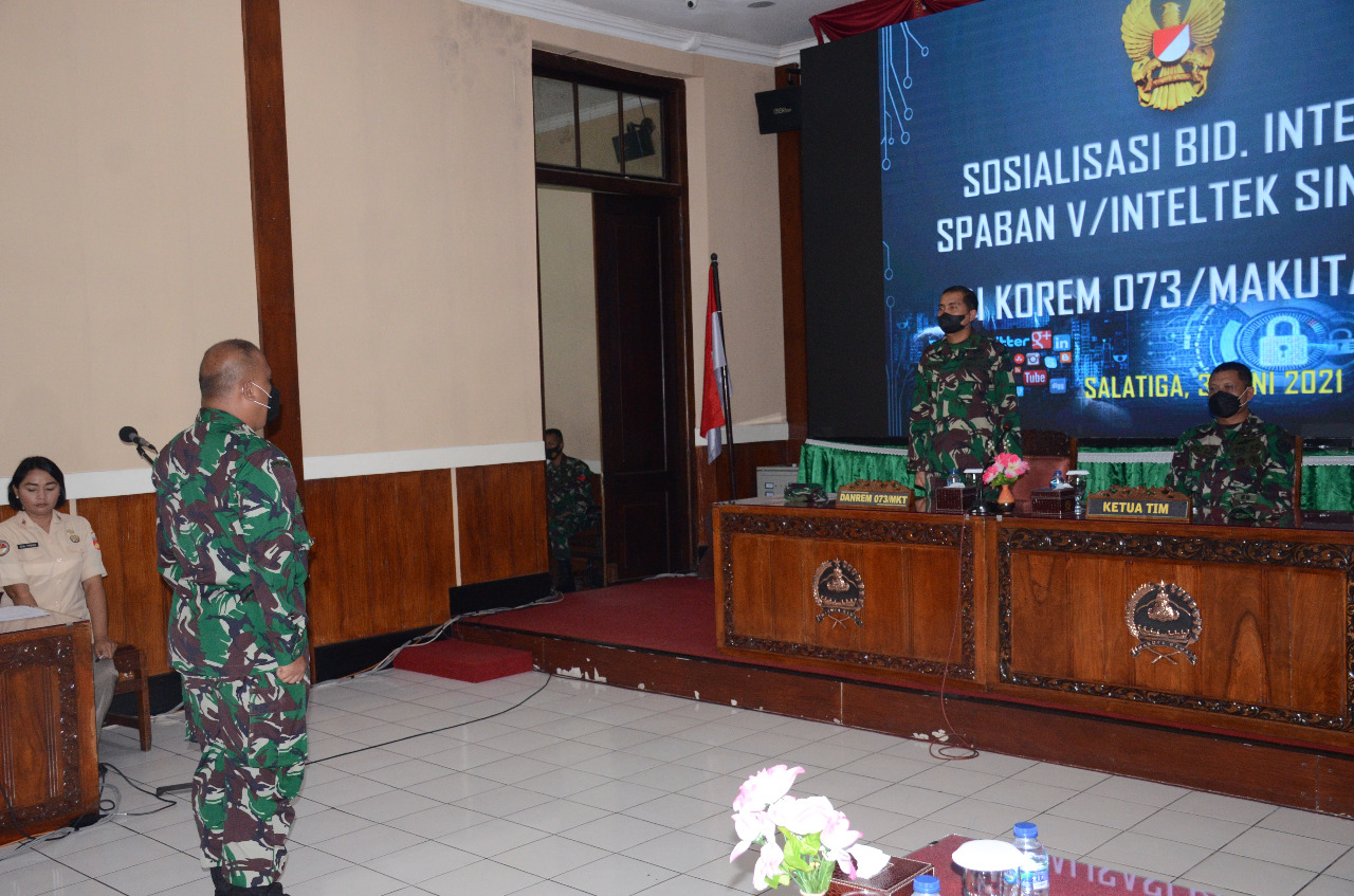 Prajurit Korem 073/Makutarama Terima Sosialisasi Bidang Inteltek Dari Sintelad 